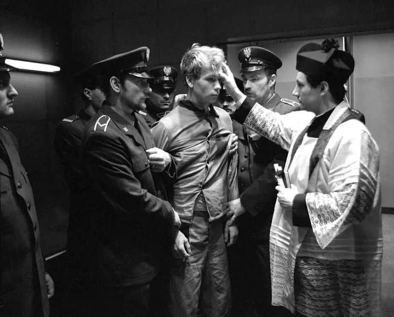 Recenzja filmu Dekalog 5: Jakie wnioski wyciągnąć z tej refleksji?