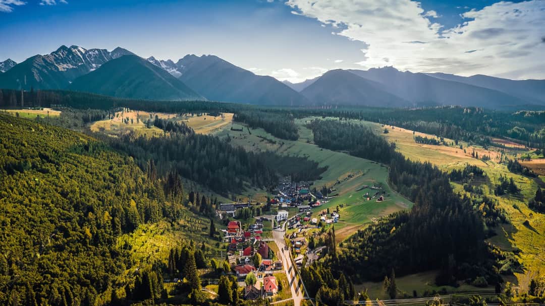 Tanie wycieczki weekendowe z Krakowa: przegląd najciekawszych miejsc